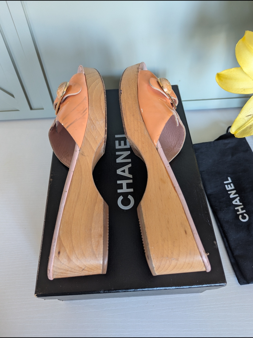 Chanel patent leather wooden platform slide mules - Picture 10 of 15